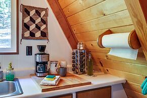 Decks, Grills + Fire Pit: Camp Connell Hideaway!