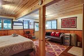 Decks, Grills + Fire Pit: Camp Connell Hideaway!