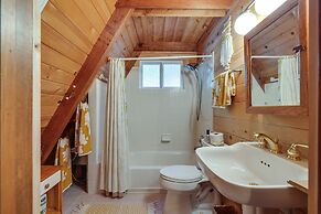 Decks, Grills + Fire Pit: Camp Connell Hideaway!