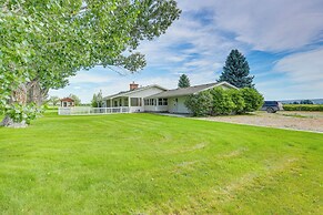Charming Joliet Ranch House on a Working Farm