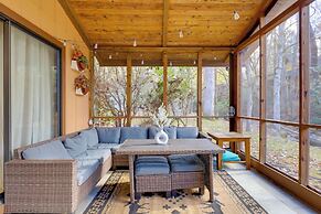 Hot Tub + Creek: Gatlinburg Group Getaway!