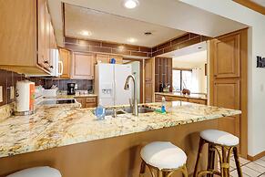 Hot Tub + Creek: Gatlinburg Group Getaway!