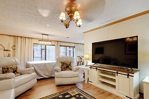 Hot Tub + Creek: Gatlinburg Group Getaway!