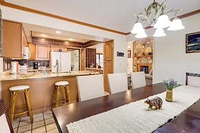 Hot Tub + Creek: Gatlinburg Group Getaway!