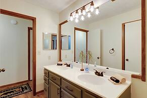 Hot Tub + Creek: Gatlinburg Group Getaway!