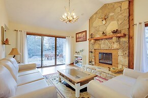 Hot Tub + Creek: Gatlinburg Group Getaway!