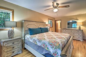 Pool & Lake Access: Idyllic Cottage in Newland