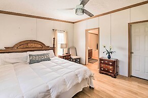 Arapahoe Home w/ Fireplace Near Deer Hunting