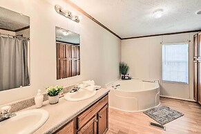 Arapahoe Home w/ Fireplace Near Deer Hunting