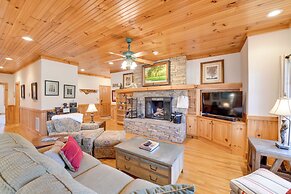 Deck & Golf Course Views: Inviting Cashiers Condo