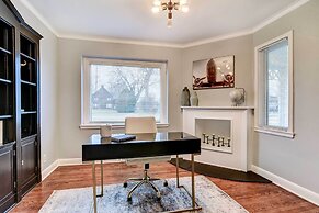 Luxurious Detroit Home - Walk to Golf & Park!