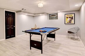 Luxurious Detroit Home - Walk to Golf & Park!