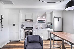 Walk to Downtown Palm Desert: Home w/ Pool Access