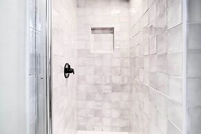 Walk to Downtown Palm Desert: Home w/ Pool Access