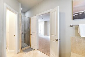 Dtwn Houston Home Near Stadiums: WFH Friendly!