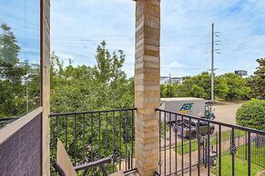 Dtwn Houston Home Near Stadiums: WFH Friendly!