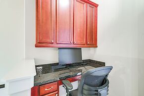 Dtwn Houston Home Near Stadiums: WFH Friendly!
