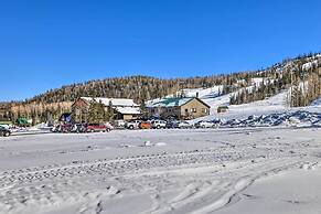 Brian Head Escape w/ Mtn View - Ski-in/out!