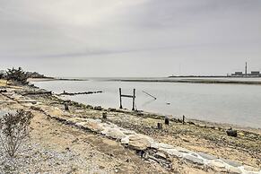Coastal Waterford Getaway, Steps to the Water!