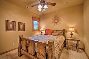 Luxe Mccall Cabin w/ Hot Tub ~ 8 Mi to Skiing