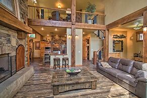 Luxe Mccall Cabin w/ Hot Tub ~ 8 Mi to Skiing