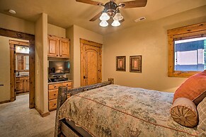 Luxe Mccall Cabin w/ Hot Tub ~ 8 Mi to Skiing