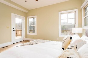 Game Room & Wraparound Decks: Cullowhee Home!