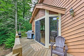 Lavish Beech Mountain Ski Cabin w/ Hot Tub!