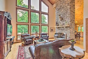 Lavish Beech Mountain Ski Cabin w/ Hot Tub!
