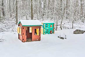 Large Greeley House w/ 2 Game Rooms + Yard!