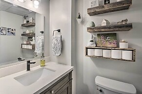 Lakefront Family Retreat: Skiing & Mountain Biking