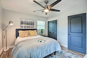 Modern, Colorful Home ~ 2 Mi to Tuskegee Uni