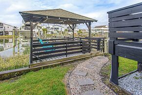 Gorgeous OIB Escape w/ Dock & Canal View!
