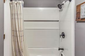 Gorgeous OIB Escape w/ Dock & Canal View!