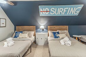 Gorgeous OIB Escape w/ Dock & Canal View!