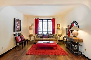 Hot Tub & Ski Shuttle: Forested Breckenridge Home!