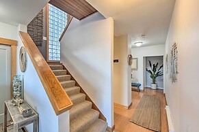 Mckees Beach House w/ Ocean Views, Hot Tub!