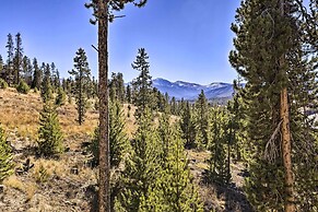 Lovely Fraser Retreat w/ Hot Tub & Fire Pit!