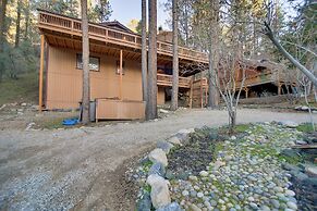 Peaceful & Idyllic Forest Cabin w/ Pool Table