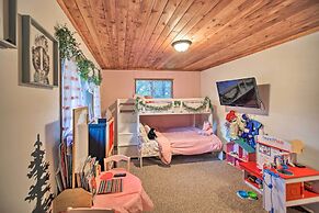 Peaceful & Idyllic Forest Cabin w/ Pool Table