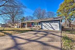 Chic Bentonville Home ~ 1 Mi From Downtown!