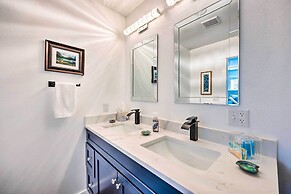 Chic Bentonville Home ~ 1 Mi From Downtown!