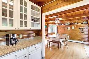 Cozy Lake Champlain Cottage w/ Private Beach!