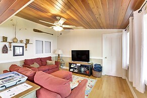 Cozy Lake Champlain Cottage w/ Private Beach!