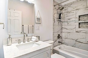 Indianapolis Vacation Home: 3 Mi to Dtwn!