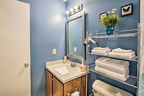 Lafayette House - 7 Mi. to Purdue & Downtown!