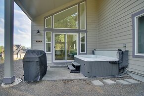 New Meadows Golf Resort Vacation Rental w/ Hot Tub
