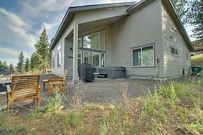 New Meadows Golf Resort Vacation Rental w/ Hot Tub