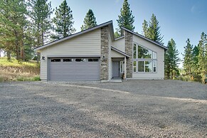 New Meadows Golf Resort Vacation Rental w/ Hot Tub