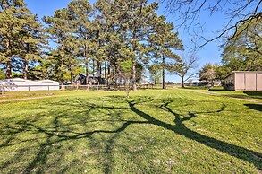 Newly Built Lake Conroe Vacation Rental w/ Dock!
